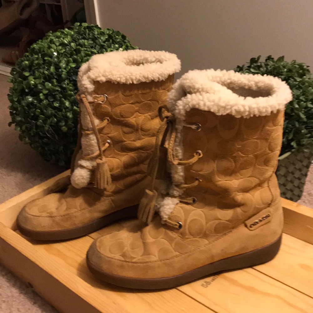 Coach boots